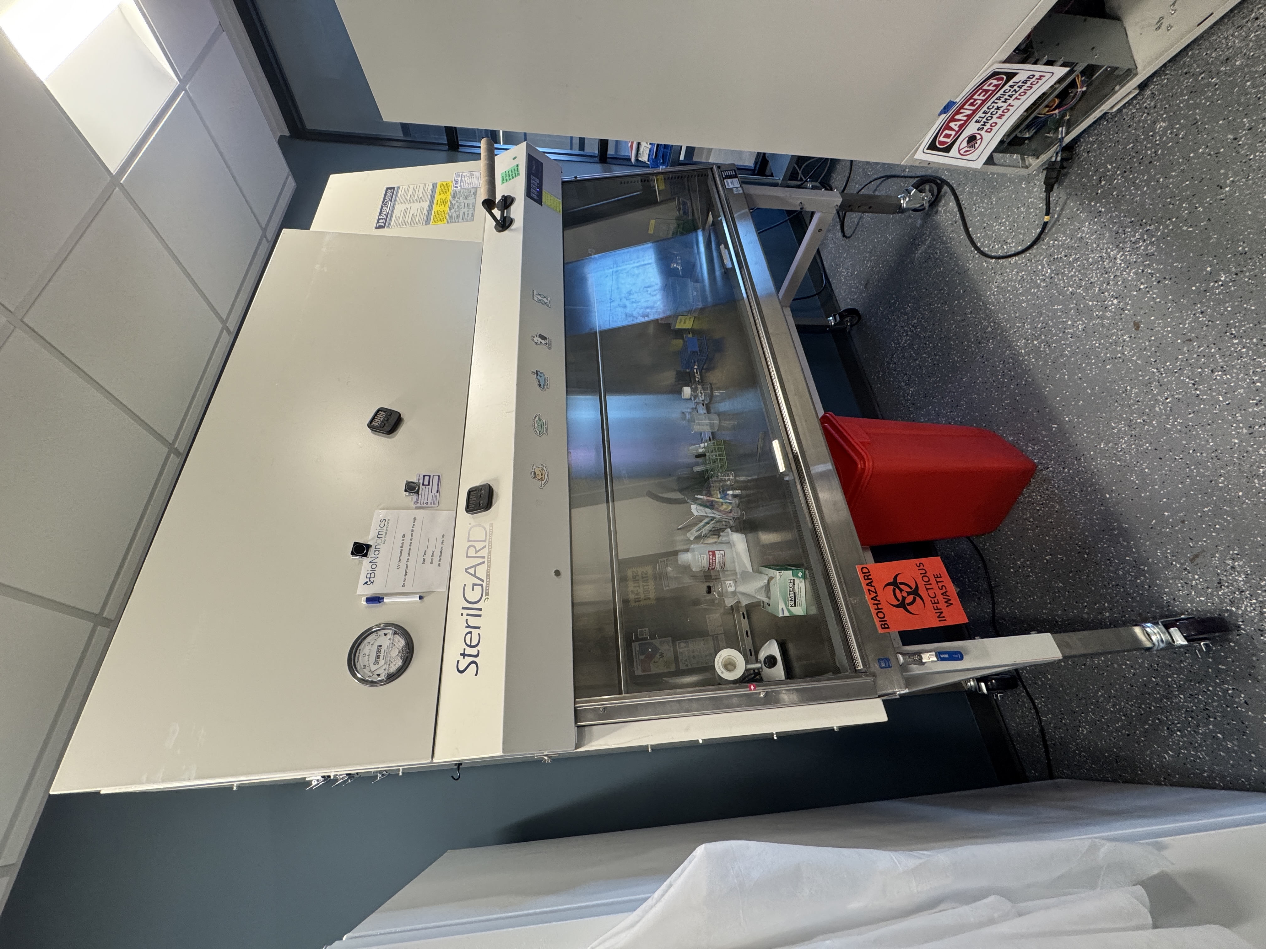 Our biosafety cabinet in all of its glory