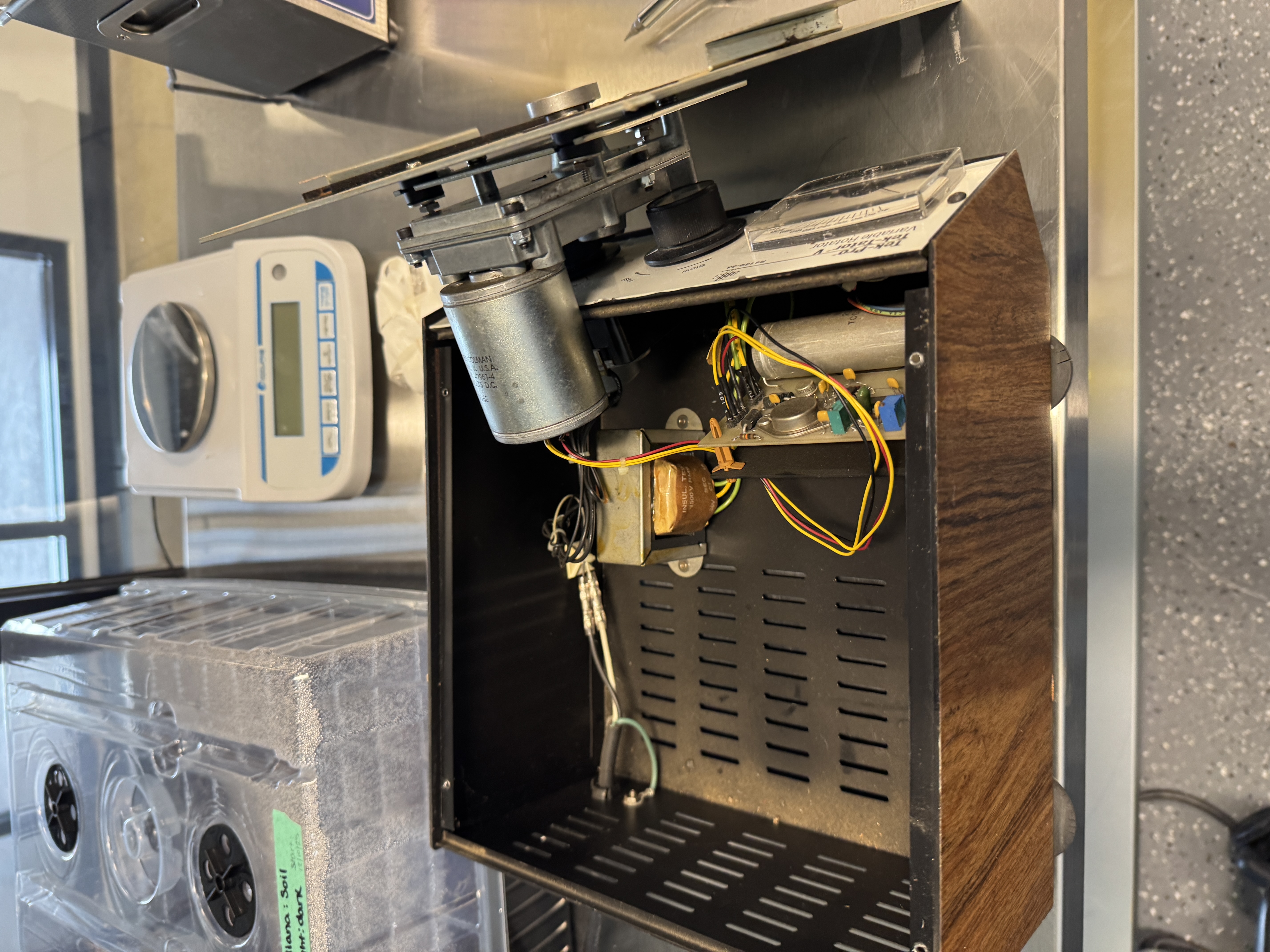 The motor assembly removed from the chassis